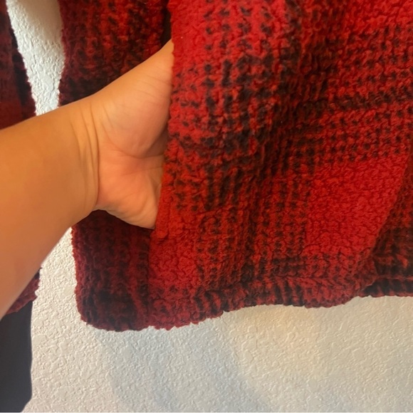 Men's Old Navy Cozy Patterned Sherpa
Quarter Zip Sweatshirt MEDIUM.. - Picture 9 of 9